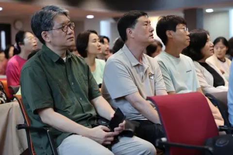 25년 여름큐페 교사기도회 이미지 2