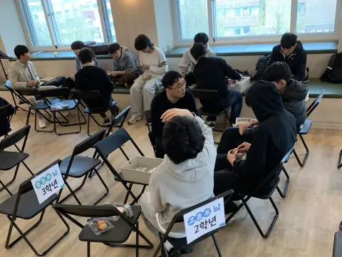 2026년 4월 5일(주일) 청소년부 예배 및 활동 사진 이미지 7