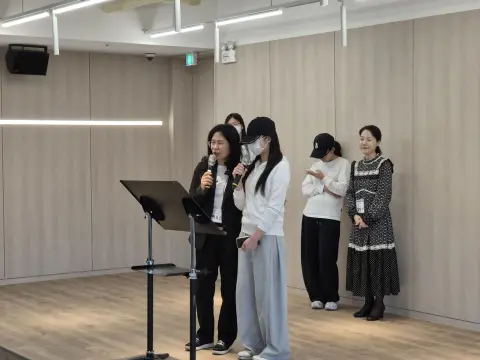 2026년 5월 10일(주일) 청소년부 예배 및 활동 사진 이미지 2