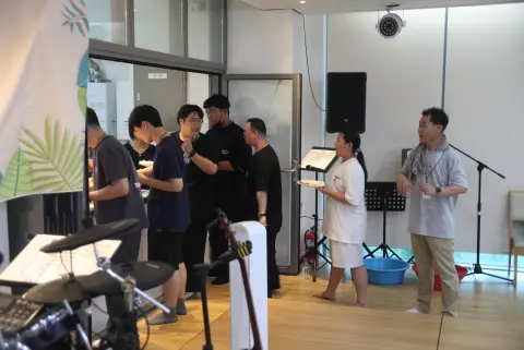 경상도 TT(양산베들레헴 교회) 1일차 사진[도착후 준비과정,집회준비,식사] 이미지 45