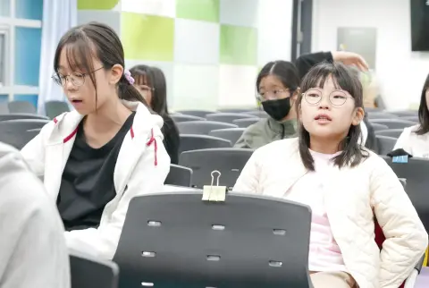 261018 1부 이미지 25