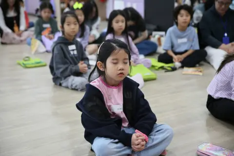 2026년 10월 18일 1부예배 이미지 24