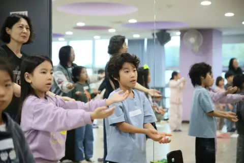 2026년 10월 18일 1부예배 이미지 12
