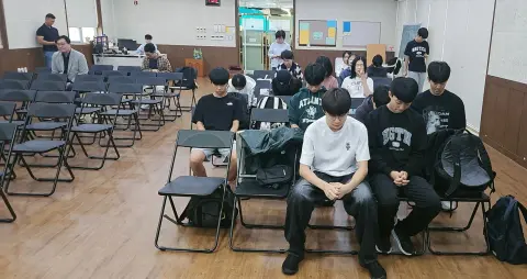 10월 18일 영화예배 이미지 2