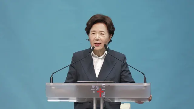 옷을 찢으니라