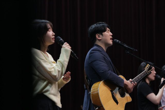 2026-06-28 휘문 청년국 예배스케치  원본 이미지 17