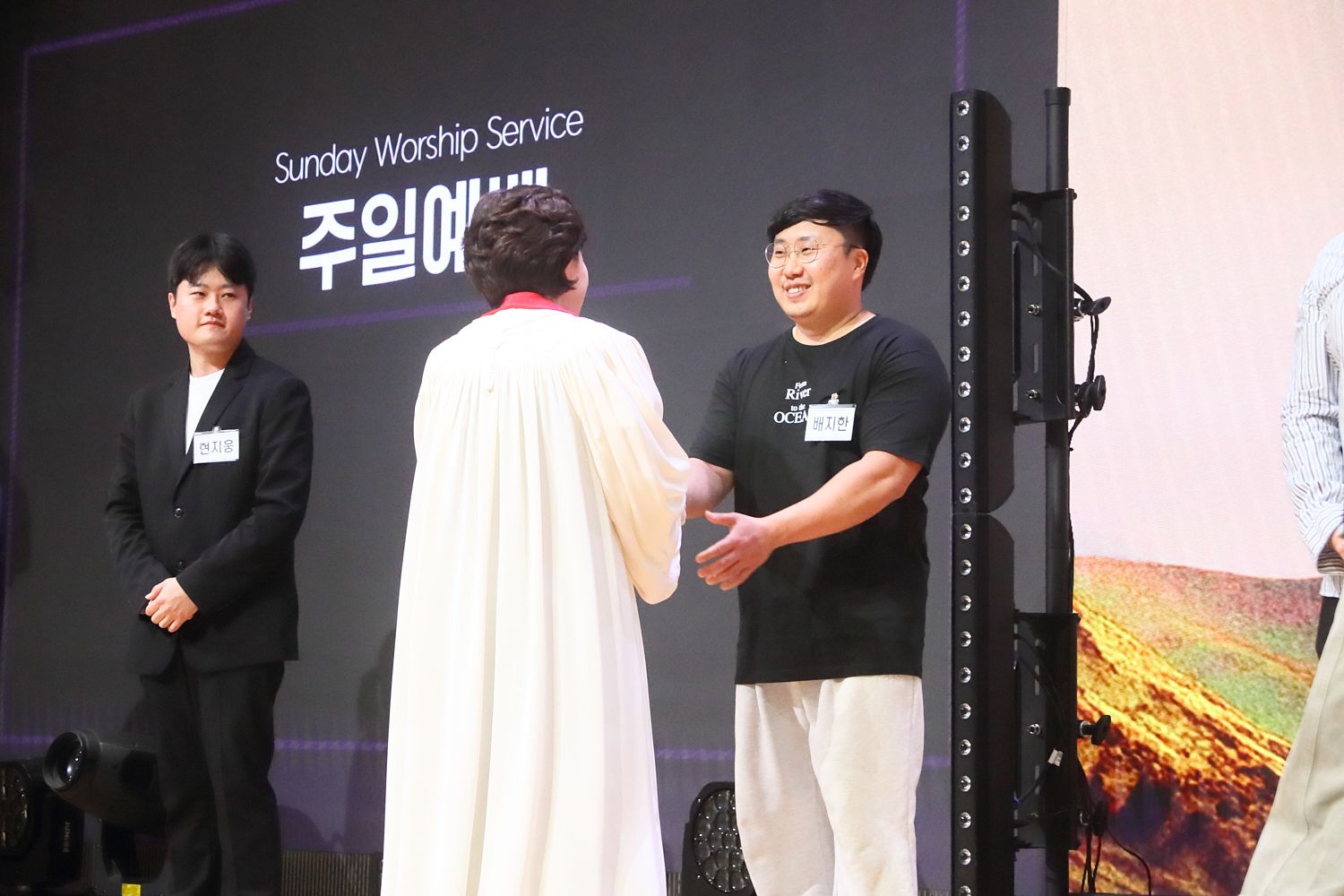 10월 첫째주 우리들교회 모습 원본 이미지 117