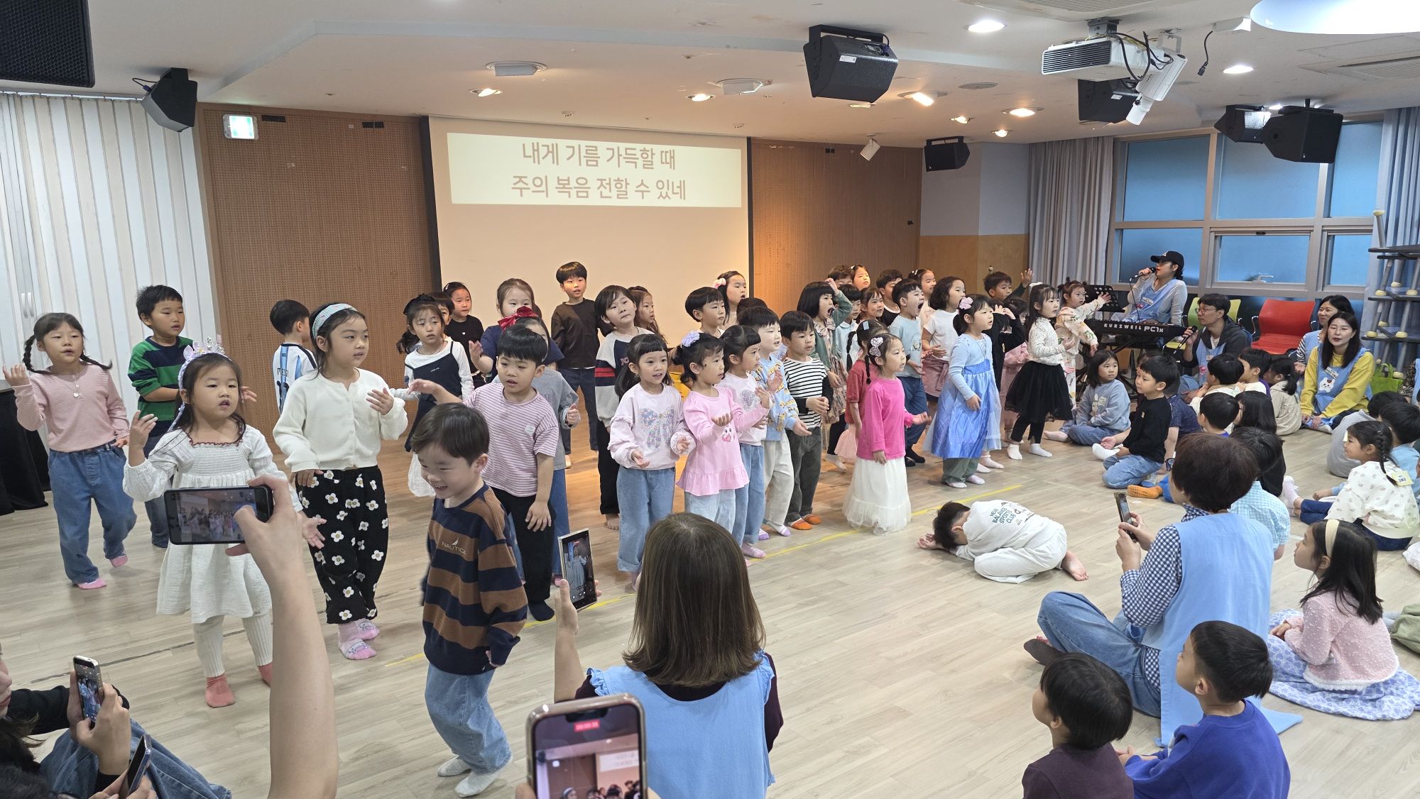 10월 18일 주일예배  원본 이미지 24
