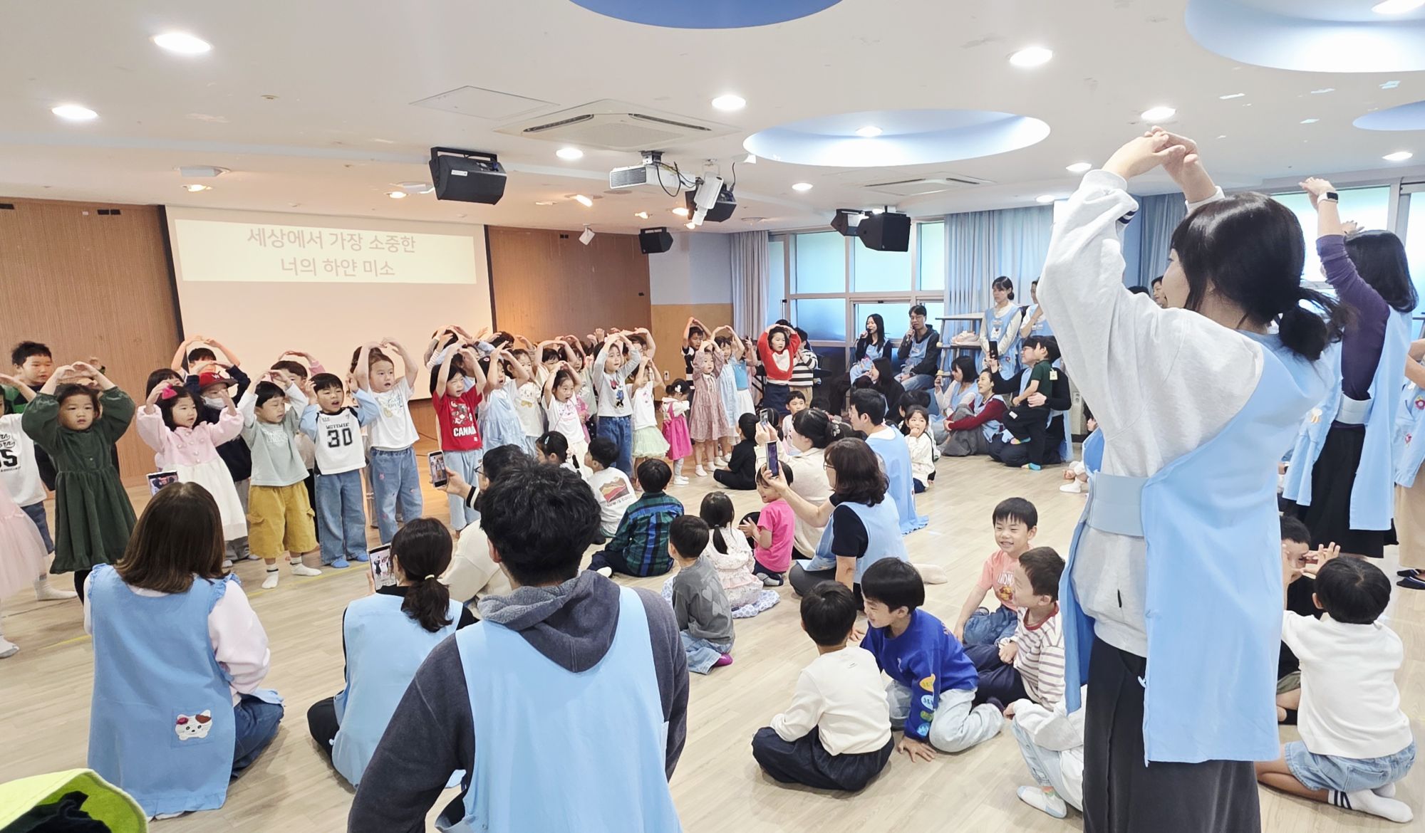 10월 11일 주일예배  원본 이미지 29