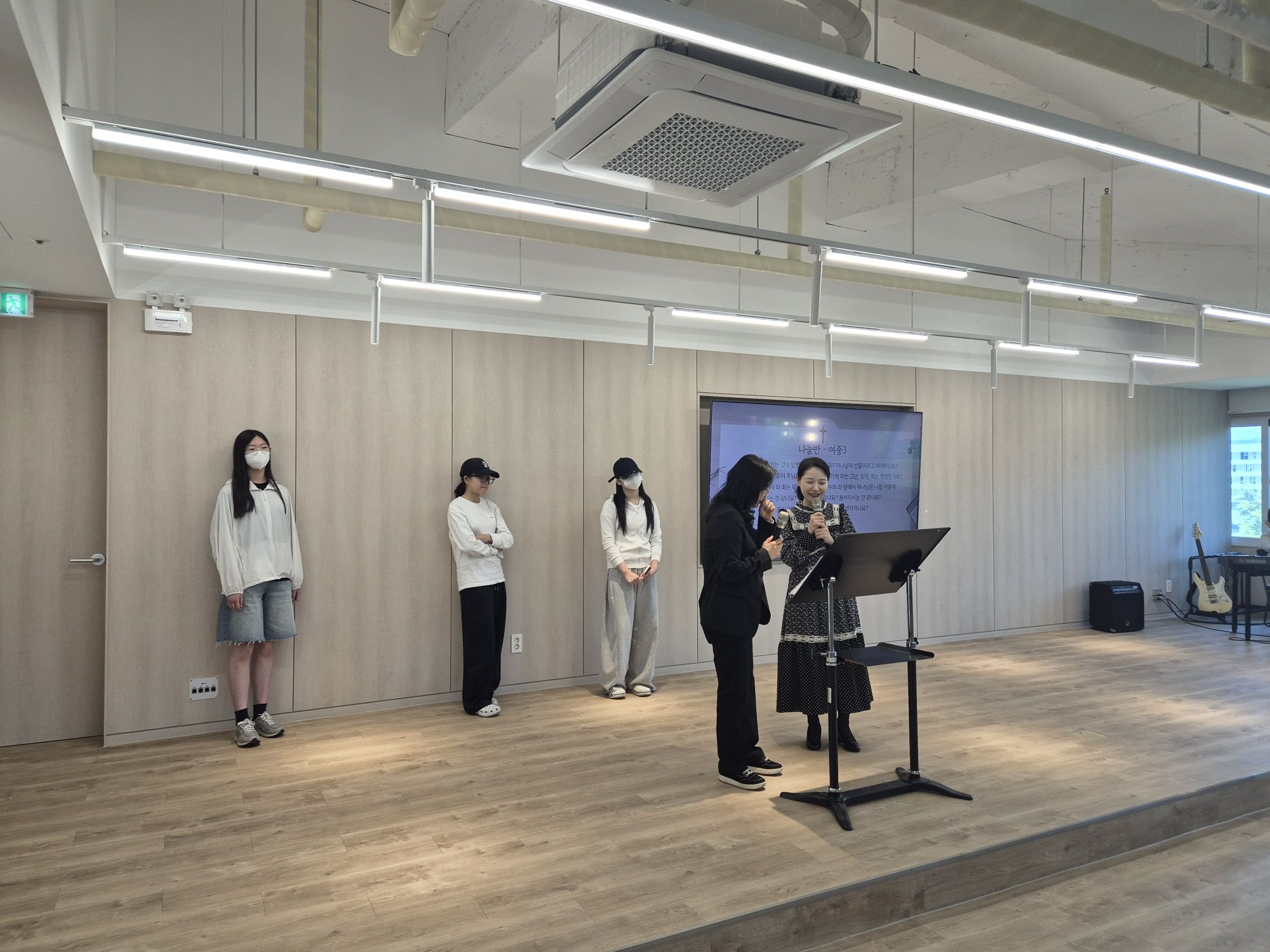 2026년 5월 10일(주일) 청소년부 예배 및 활동 사진 원본 이미지 1