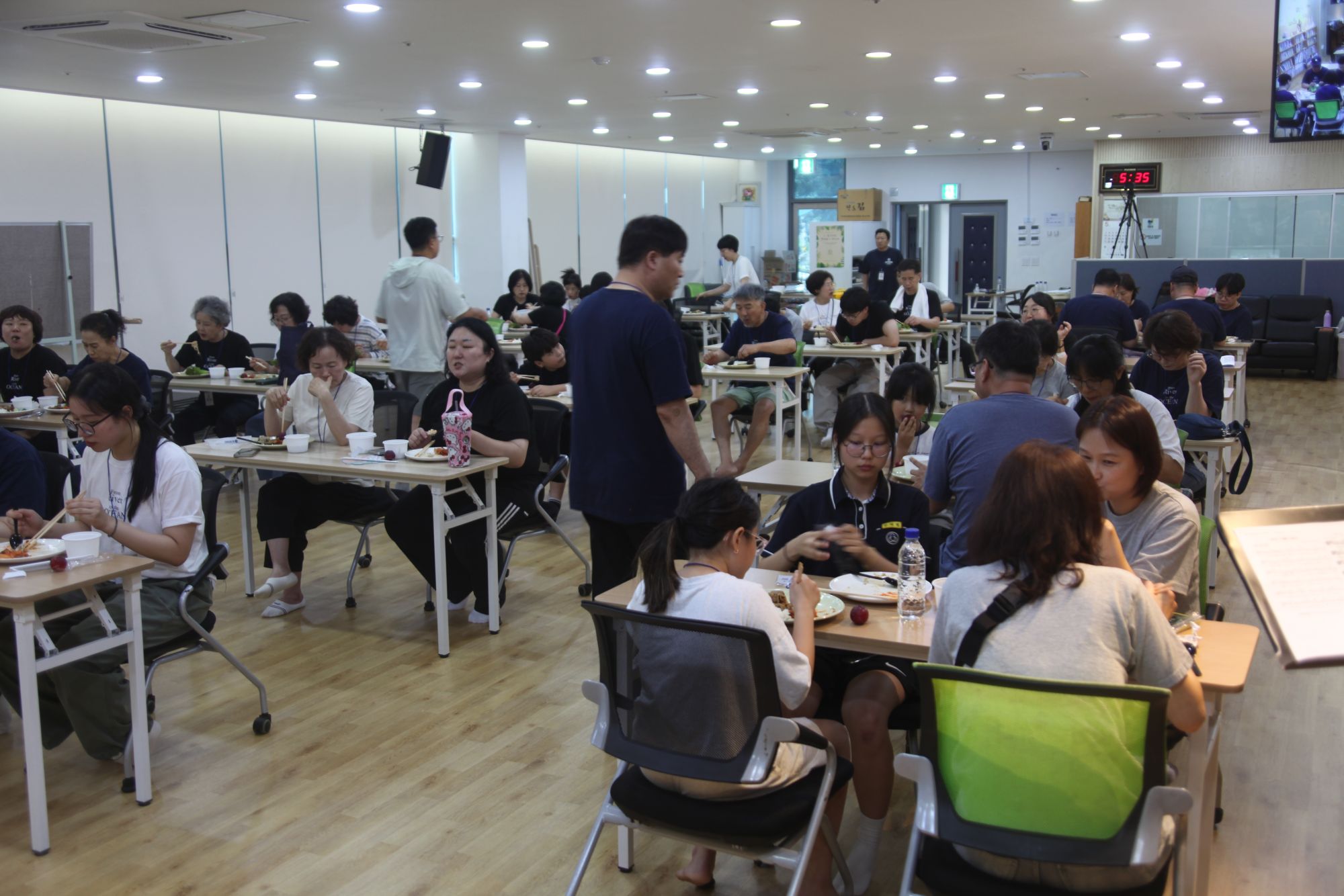 경상도 TT(양산베들레헴 교회) 1일차 사진[도착후 준비과정,집회준비,식사] 원본 이미지 43